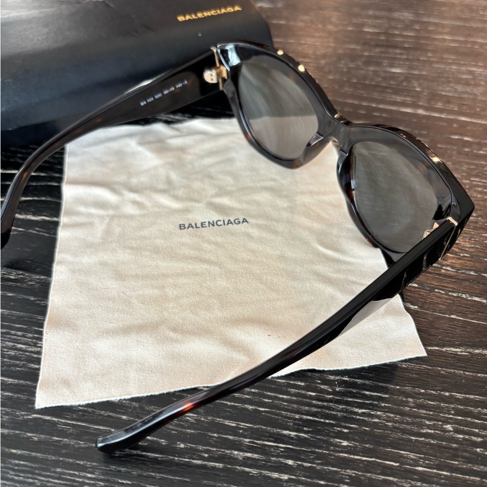 Balenciaga Sunglasses - Picture 7 of 12